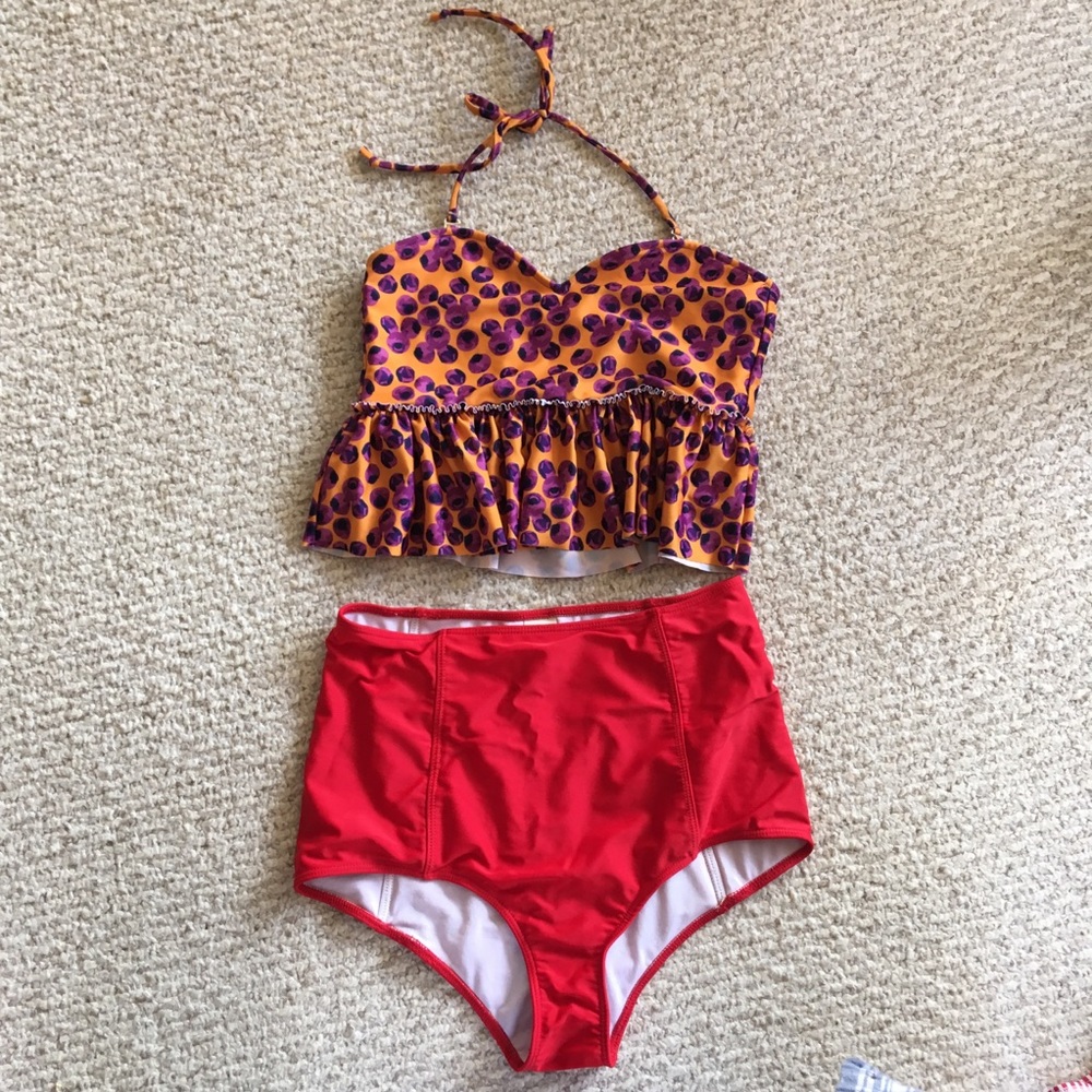 Kortni jeane bathing suit